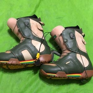 Burton Ruler Jamaican Rasta Snow Boots Men 11